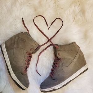 Nike Dunk Sky High Boot 8.5